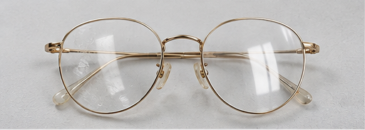 Retouche de lunettes · avant