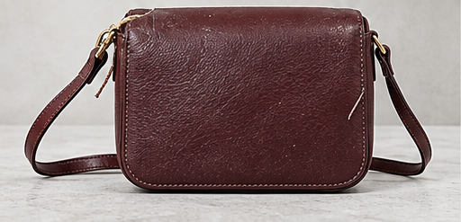 Retouche de sacs et accessoires · avant
